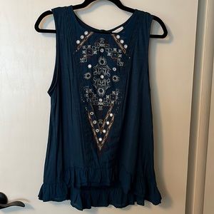 Like new! Size medium Knox Rose tank